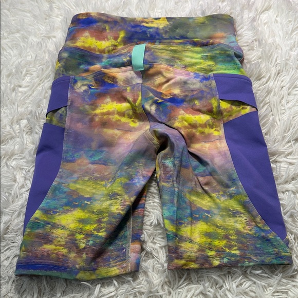 Lululemon Cargo Super-High-Rise Hiking Short 8" Altered Nature Multi - Picture 5 of 6